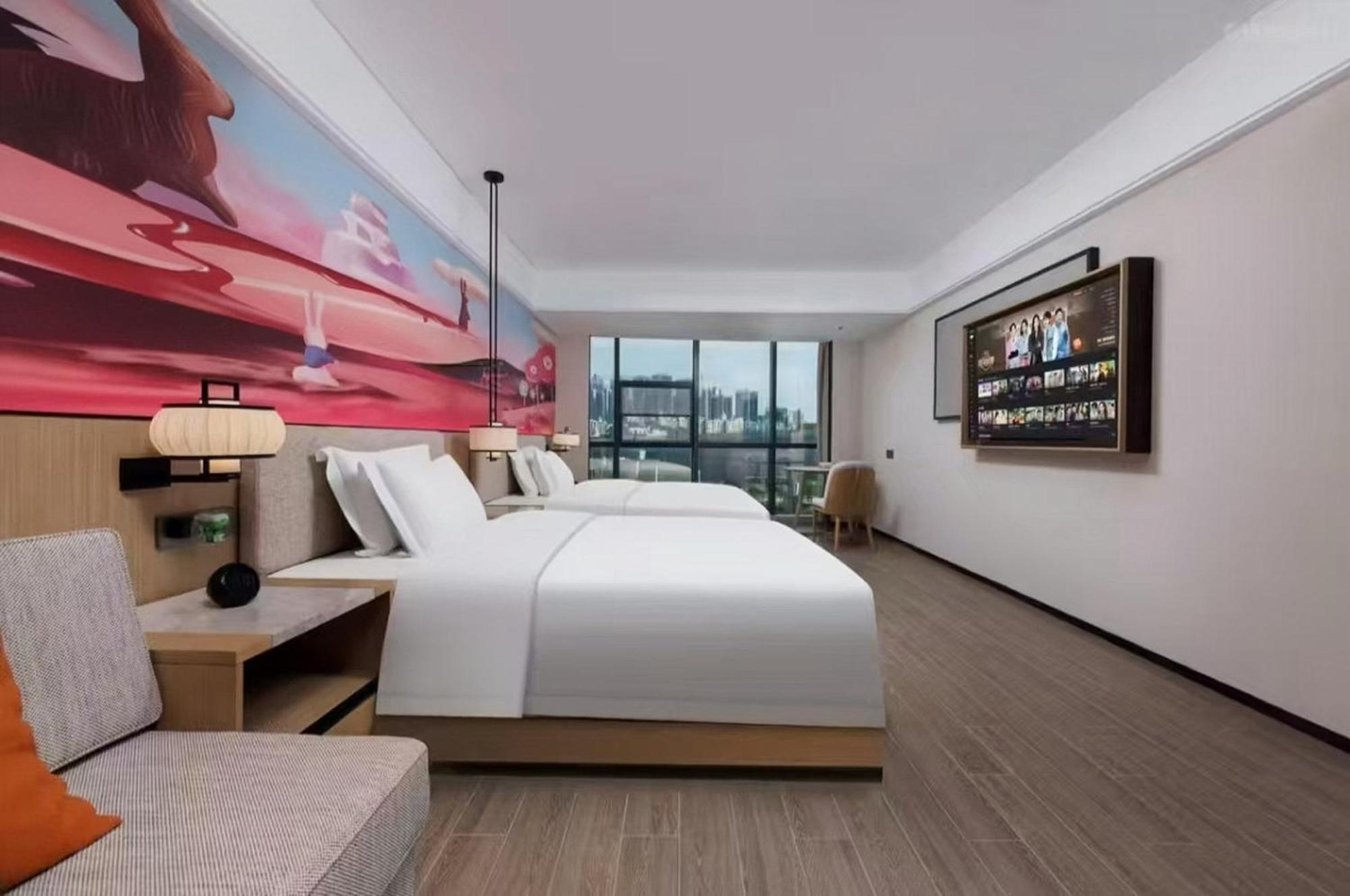 Mehood Lestie International Hotel Nancun Wanbo Metro Station Branch - Free Shuttle Bus To Canton Fair Complex During Canton Fair Period & Free Breakfast & Free Afternoon Tea & Free Midnight Snack & Free Vpn Internet Access Zewnętrze zdjęcie