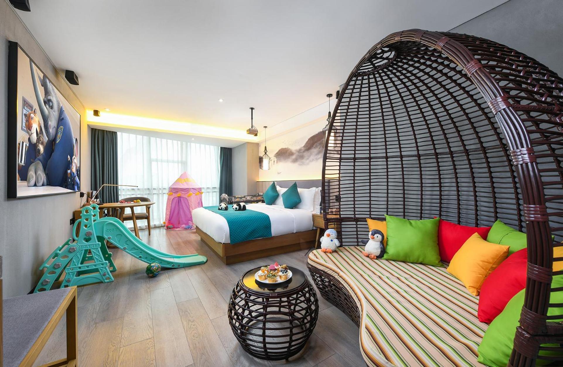 Mehood Lestie International Hotel Nancun Wanbo Metro Station Branch - Free Shuttle Bus To Canton Fair Complex During Canton Fair Period & Free Breakfast & Free Afternoon Tea & Free Midnight Snack & Free Vpn Internet Access Zewnętrze zdjęcie