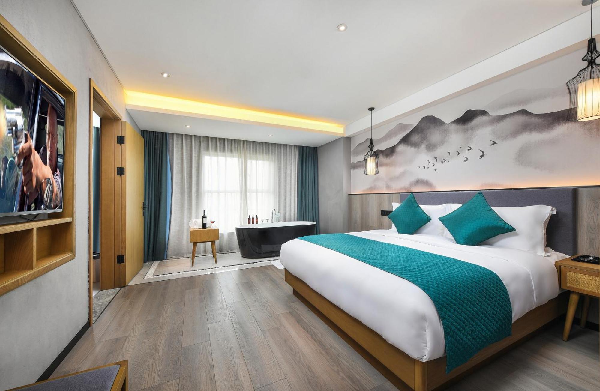 Mehood Lestie International Hotel Nancun Wanbo Metro Station Branch - Free Shuttle Bus To Canton Fair Complex During Canton Fair Period & Free Breakfast & Free Afternoon Tea & Free Midnight Snack & Free Vpn Internet Access Zewnętrze zdjęcie