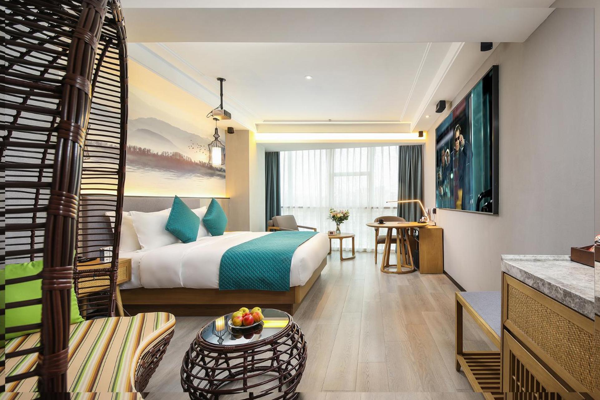 Mehood Lestie International Hotel Nancun Wanbo Metro Station Branch - Free Shuttle Bus To Canton Fair Complex During Canton Fair Period & Free Breakfast & Free Afternoon Tea & Free Midnight Snack & Free Vpn Internet Access Zewnętrze zdjęcie