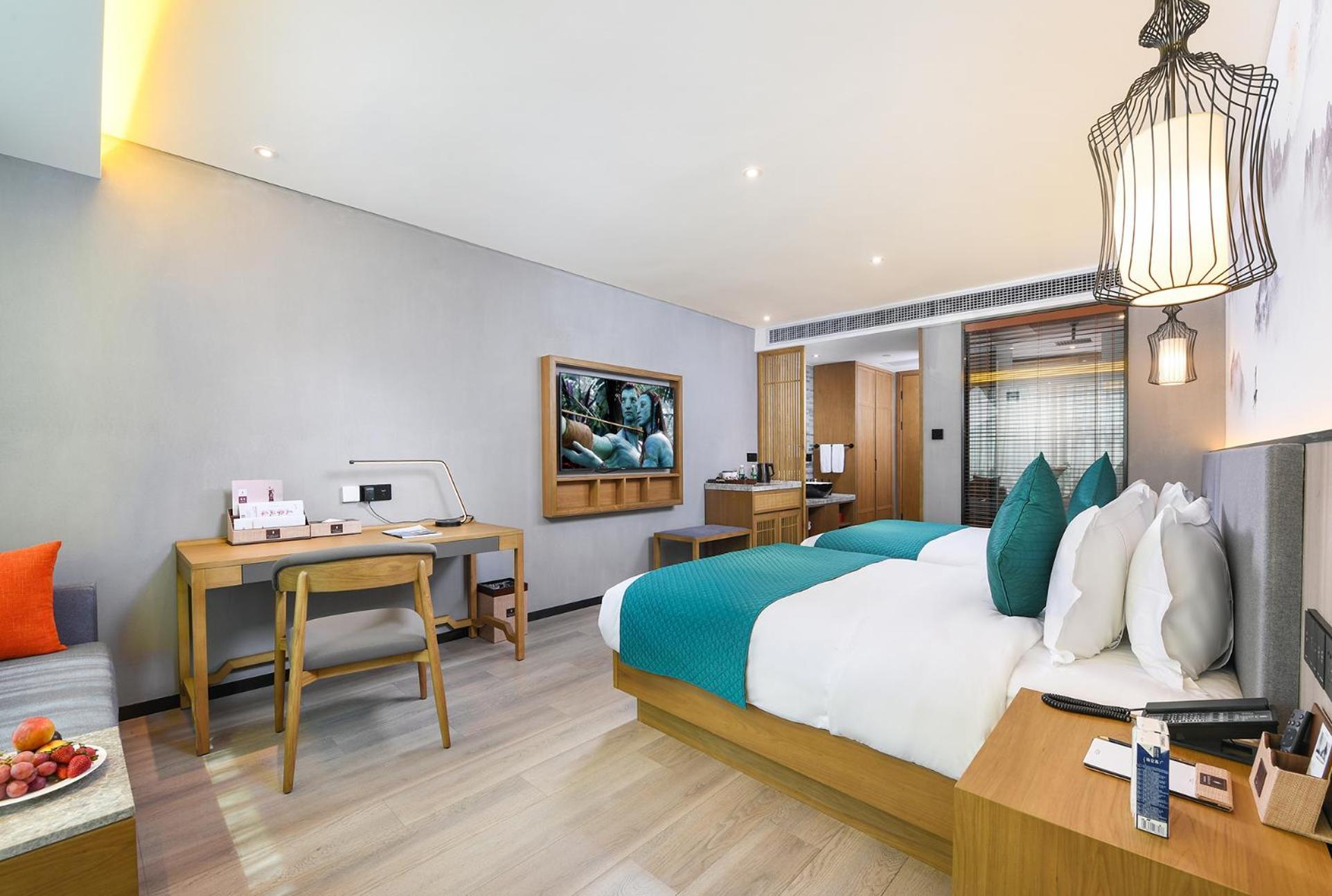Mehood Lestie International Hotel Nancun Wanbo Metro Station Branch - Free Shuttle Bus To Canton Fair Complex During Canton Fair Period & Free Breakfast & Free Afternoon Tea & Free Midnight Snack & Free Vpn Internet Access Zewnętrze zdjęcie