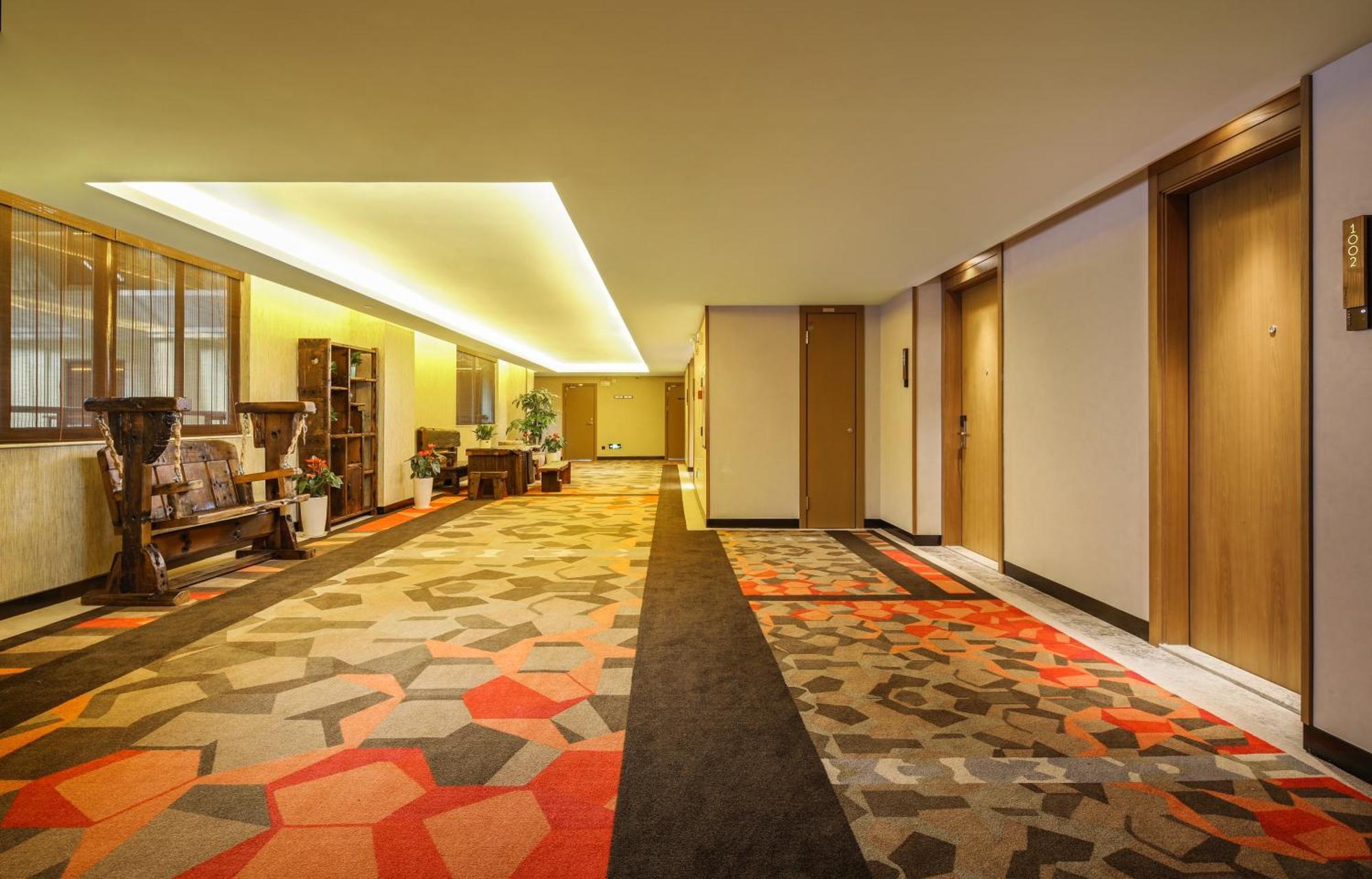 Mehood Lestie International Hotel Nancun Wanbo Metro Station Branch - Free Shuttle Bus To Canton Fair Complex During Canton Fair Period & Free Breakfast & Free Afternoon Tea & Free Midnight Snack & Free Vpn Internet Access Zewnętrze zdjęcie