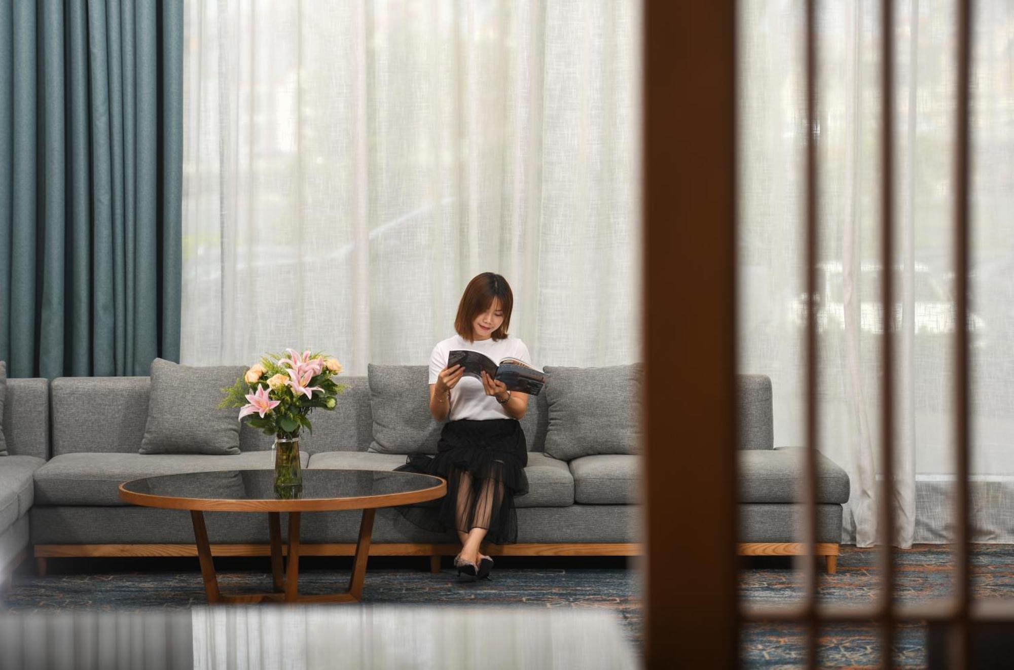 Mehood Lestie International Hotel Nancun Wanbo Metro Station Branch - Free Shuttle Bus To Canton Fair Complex During Canton Fair Period & Free Breakfast & Free Afternoon Tea & Free Midnight Snack & Free Vpn Internet Access Zewnętrze zdjęcie