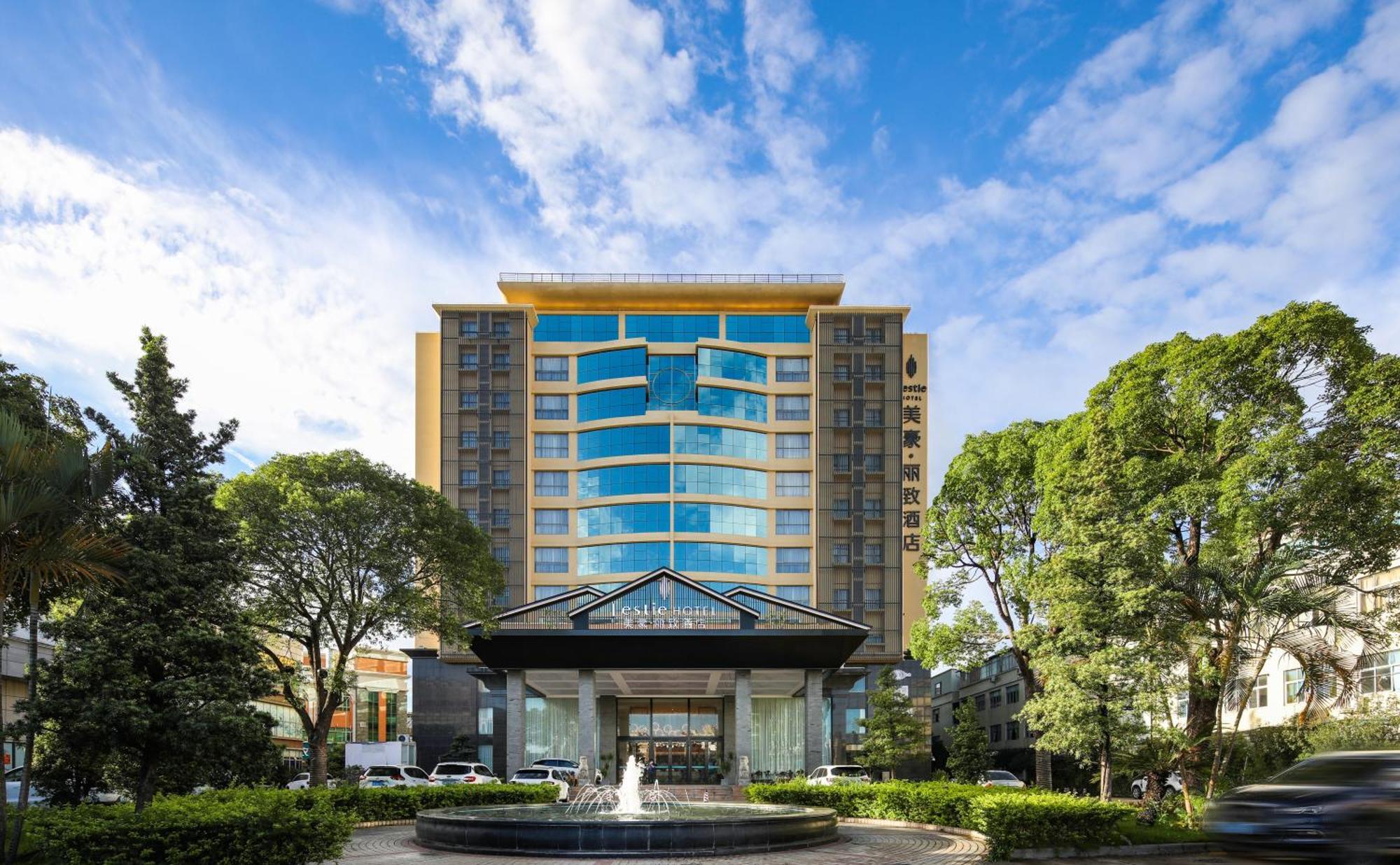 Mehood Lestie International Hotel Nancun Wanbo Metro Station Branch - Free Shuttle Bus To Canton Fair Complex During Canton Fair Period & Free Breakfast & Free Afternoon Tea & Free Midnight Snack & Free Vpn Internet Access Zewnętrze zdjęcie